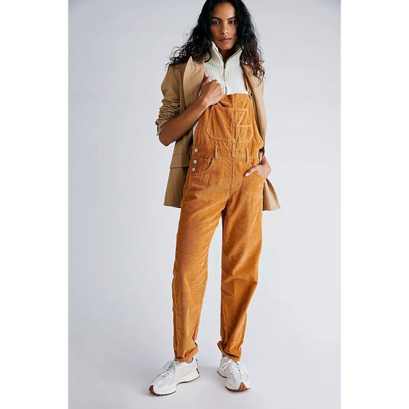 NWT Free People Ziggy Corduroy Bib Overalls Relaxed Fit in Tan LARGE - Picture 2 of 8
